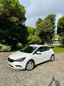 Opel Astra 1.0 Turbo Business Edition