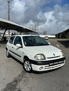 Renault Clio bom estado