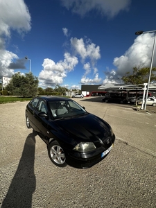 Seat Ibiza 6L 1.2 Gasolina. Ano 2002. 174 700km.