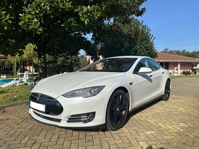 Tesla Model S Dual - Eletrico - MUITO BOM Estado