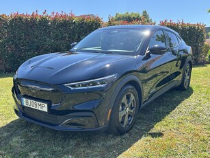 Ford Mustang Mach-E S. João Da Madeira •