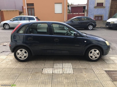 Opel Corsa 1.2 16V Confort Easyt.