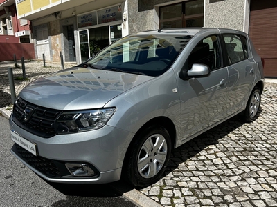 Dacia Sandero 0.9 TCe SL Adventure com 40 000 km por 11 600 € Santos e Saraiva Lda | Lisboa