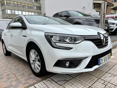 Renault Mégane 1.5 dCi Limited com 119 000 km por 16 950 € NN Automóveis | Porto