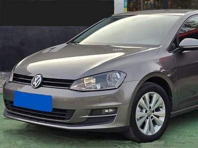 Volkswagen Golf 1.6 TDi Confortline por 15 900 € ACS AUTOMÓVEIS | Lisboa