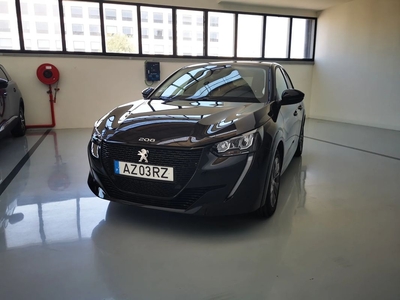 Peugeot 208 e- Allure por 31 000 € M. Coutinho Douro - Comércio de Automóveis SA | Porto