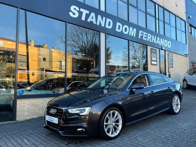 Audi A5 2.0 TDi quattro S tronic por 20 000 € Stand Dom Fernando | Porto