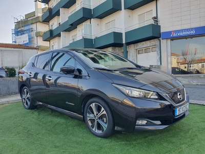 Nissan Leaf Tekna com 53 000 km por 18 950 € Automóveis Alvarinho | Porto