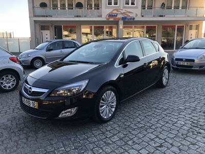 Opel Astra H Astra Caravan 1.7 CDTi Cosmo Plus ecoFlex por 8 900 € Freiauto | Braga