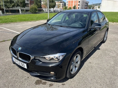 BMW Serie-3 318 d Line Sport com 249 351 km por 14 290 € Auto Recta da Fresca | Lisboa