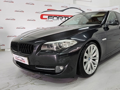 BMW Serie-5 525 d Auto com 230 000 km por 15 990 € Fortunacar | Setúbal