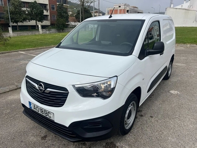 Opel Combo Van 1.5 CDTi L1H1 com 70 858 km por 18 950 € Auto Recta da Fresca | Lisboa