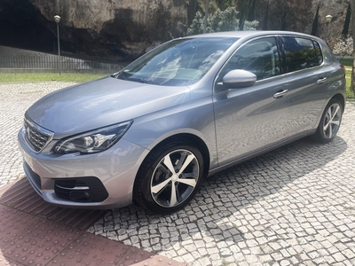 Peugeot 308 1.5 BlueHDi Allure com 36 900 km por 17 950 € Stand Mendescar | Lisboa