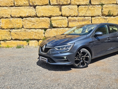 Renault Mégane 1.5 Blue dCi Intens EDC com 31 493 km por 25 650 € Tracção Motor | Lisboa
