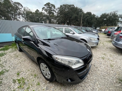 Renault Mégane 1.5 dCi Dynamique com 247 649 km por 6 990 € Trevo Automóveis | Setúbal