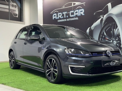 Volkswagen Golf 1.4 TGi Trendline com 156 233 km por 17 990 € A.R.T. Car | Porto