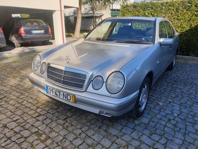 Mercedes e220 diesel