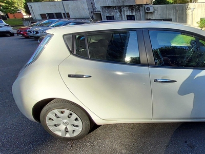 Nissan Leaf 24 KWh com 140 Km de autonomia