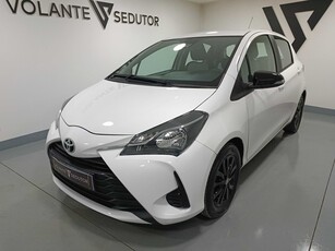 Toyota Yaris 1.0 VVT-i Comfort Quinchães •