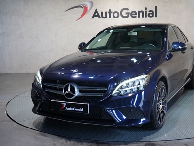 Mercedes Classe C C 180 d Avantgarde Aut. por 31 990 € AutoGenial Comércio de Automóveis, Lda | Porto