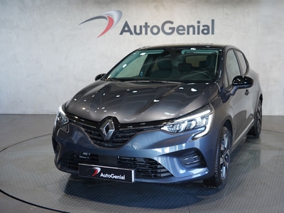 Renault Clio 1.0 TCe Limited com 1 km por 21 990 € AutoGenial Comércio de Automóveis, Lda | Porto