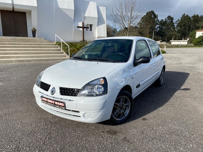 Renault Clio 1.5 dCi Authentique por 2 650 € Low Cost Cars | Porto