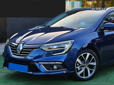Renault Mégane 1.5 dCi Bose Edition EDC com 146 800 km por 17 900 € ACS AUTOMÓVEIS | Lisboa