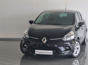 Renault Clio 1.5 dCi Limited com 160 000 km por 12 400 € Irmãos Pereira Lda | Viana do Castelo