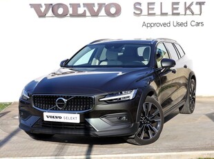 Volvo V60 2.0 B4 Inscription Geartronic com 71 200 km por 48 300 € Triauto Vila do Conde | Porto