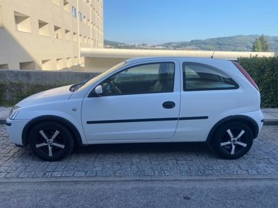 Opel Corsa - 3 Portas