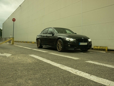 BMW 330e iPerformance - pack M
