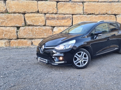 Renault Clio 1.5 dCi Zen por 12 950 € Tracção Motor | Lisboa