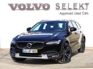 Volvo V90 CC 2.0 D4 Pro AWD Geartronic com 81 400 km por 44 400 € Triauto Vila do Conde | Porto