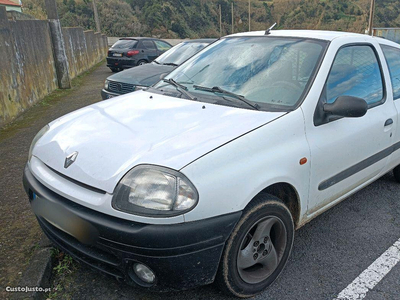 Renault Clio Mk2 1.9D