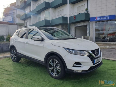 Nissan Qashqai 1.3 DIG-T N-Connecta J18