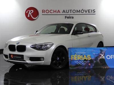 BMW Serie-1 116 d EDynamics Line Sport com 218 195 km por 12 500 € Rocha Green ༄ | Aveiro
