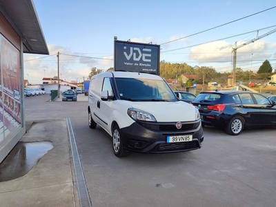 Fiat Doblò Doblo Cargo 1.6 MJ Maxi com 180 000 km por 12 950 € VDE | Leiria