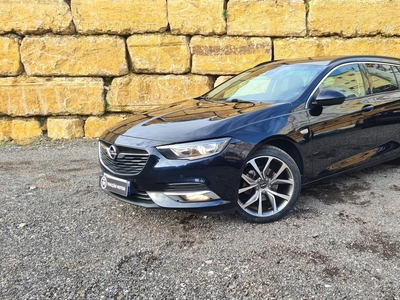Opel Insignia 1.6 CDTi Business E.Auto. com 140 770 km por 21 900 € Tracção Motor | Lisboa