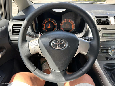 Toyota Auris Sol 1.4 D