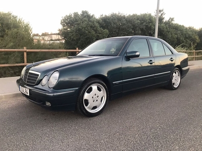 Mercedes Benz 220 CDI ano 2000
