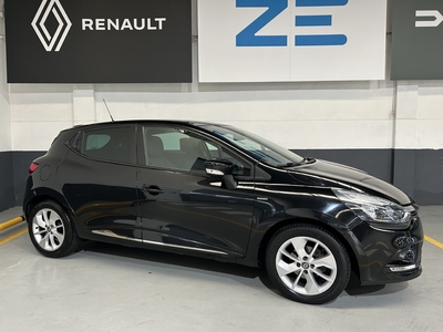 Renault Clio 0.9 TCe Limited por 12 390 € STAND QUEIRÓS | Lisboa