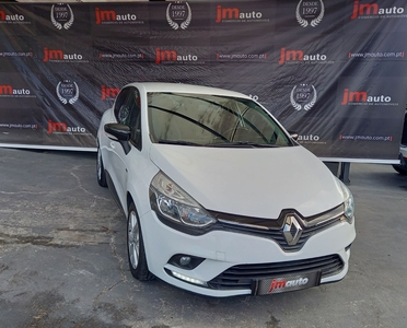 Renault Clio 0.9 TCe Limited com 54 828 km por 13 980 € JM Auto - Stand | Braga