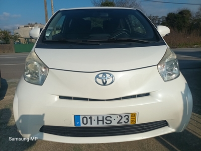 Toyota IQ 1.0 VVT-i 2 por 6 500 € MP Automóveis | Porto
