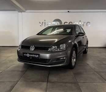 Volkswagen Golf 1.6 TDi BlueMotion Confortline por 12 900 € Via Centro | Lisboa
