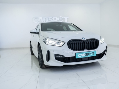BMW Serie-1 118 d Pack Desportivo M com 26 040 km por 35 980 € CarSpot | Lisboa