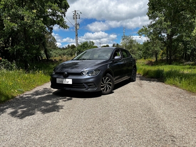 Volkswagen Polo 1.0 TSI Life com 22 000 km por 19 500 € Graçacar | Leiria