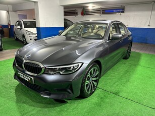 BMW Serie-3 330 e Line Sport Auto com 44 090 km por 44 900 € Carros Usados Portugal | Braga