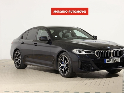 BMW Serie-5 530 e Pack M com 70 974 km por 43 900 € Mercado Automóvel | Braga