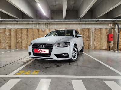 Audi A3 2.0 TDi Attraction por 16 490 € DNauto | Aveiro