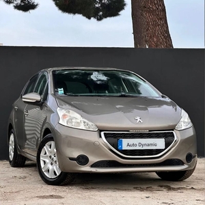 Peugeot 208 1.4 HDi Access por 9 600 € Auto Dynamic - O seu parceiro automóvel | Setúbal